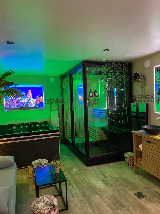 Bioty Chill & Spa Le Blanc-Mesnil Luaran gambar